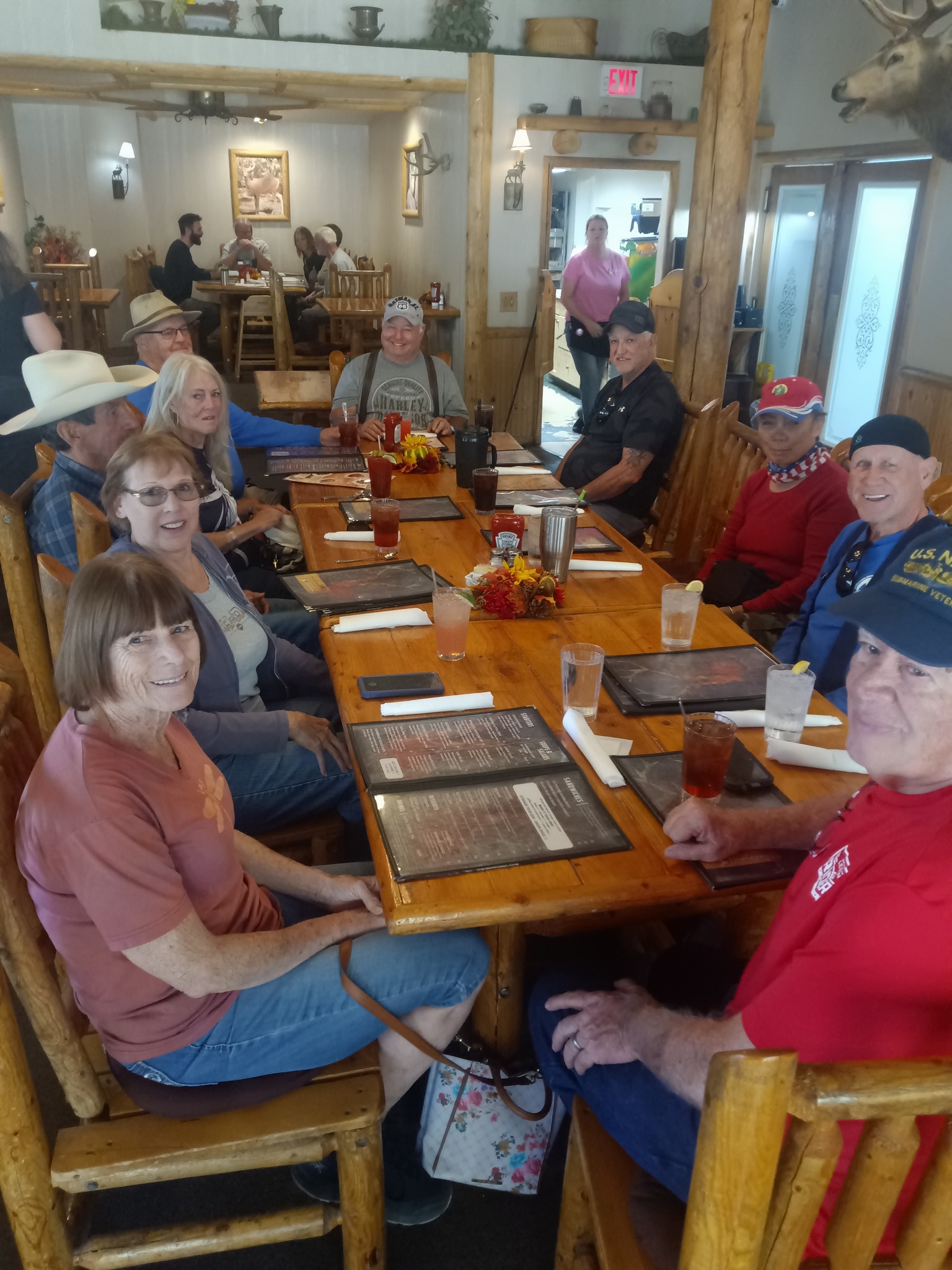 571215602_1198032775705424_1636646967666760277_n